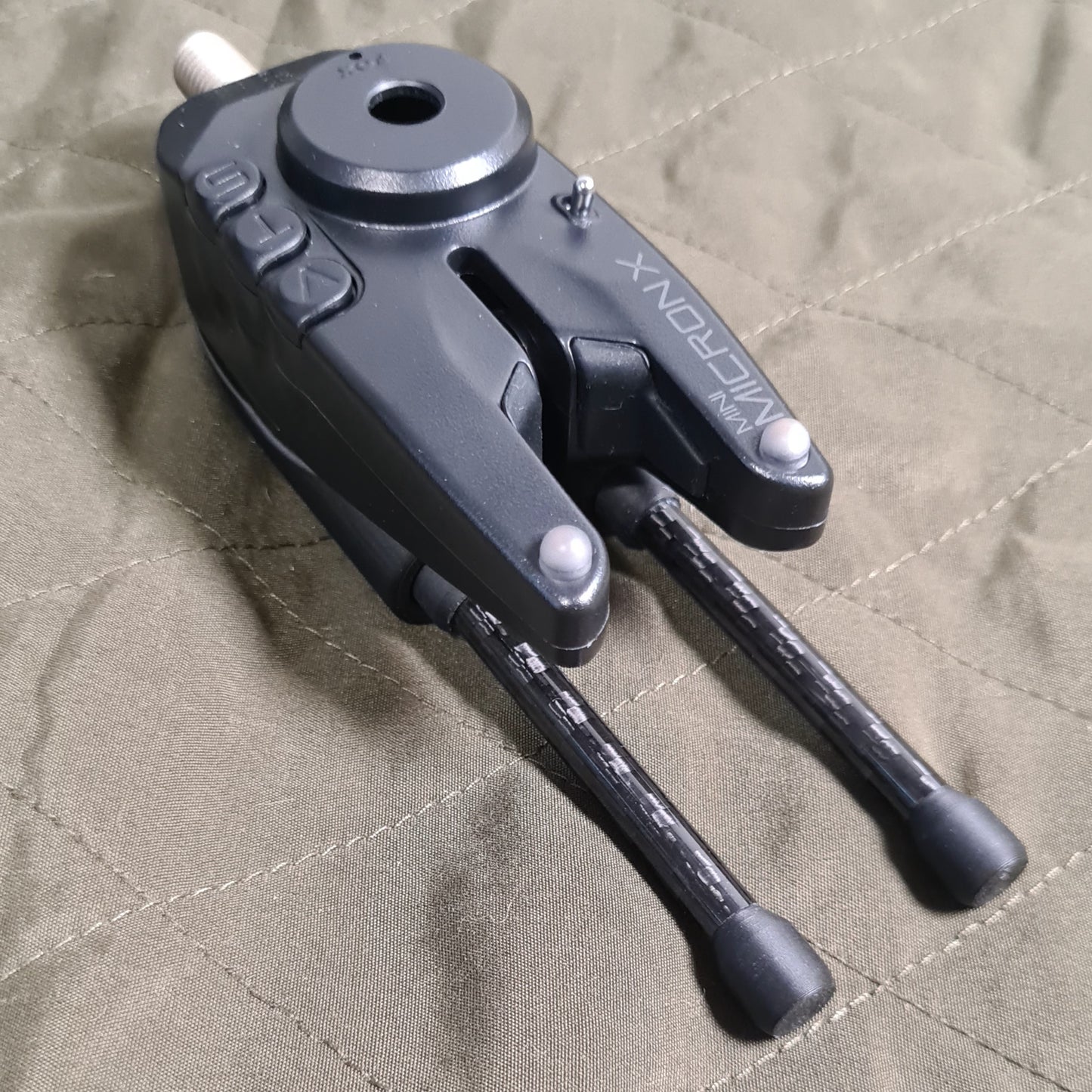 Fox Mini Micron Snag Ears - Carbon Fibre - Removable Ears