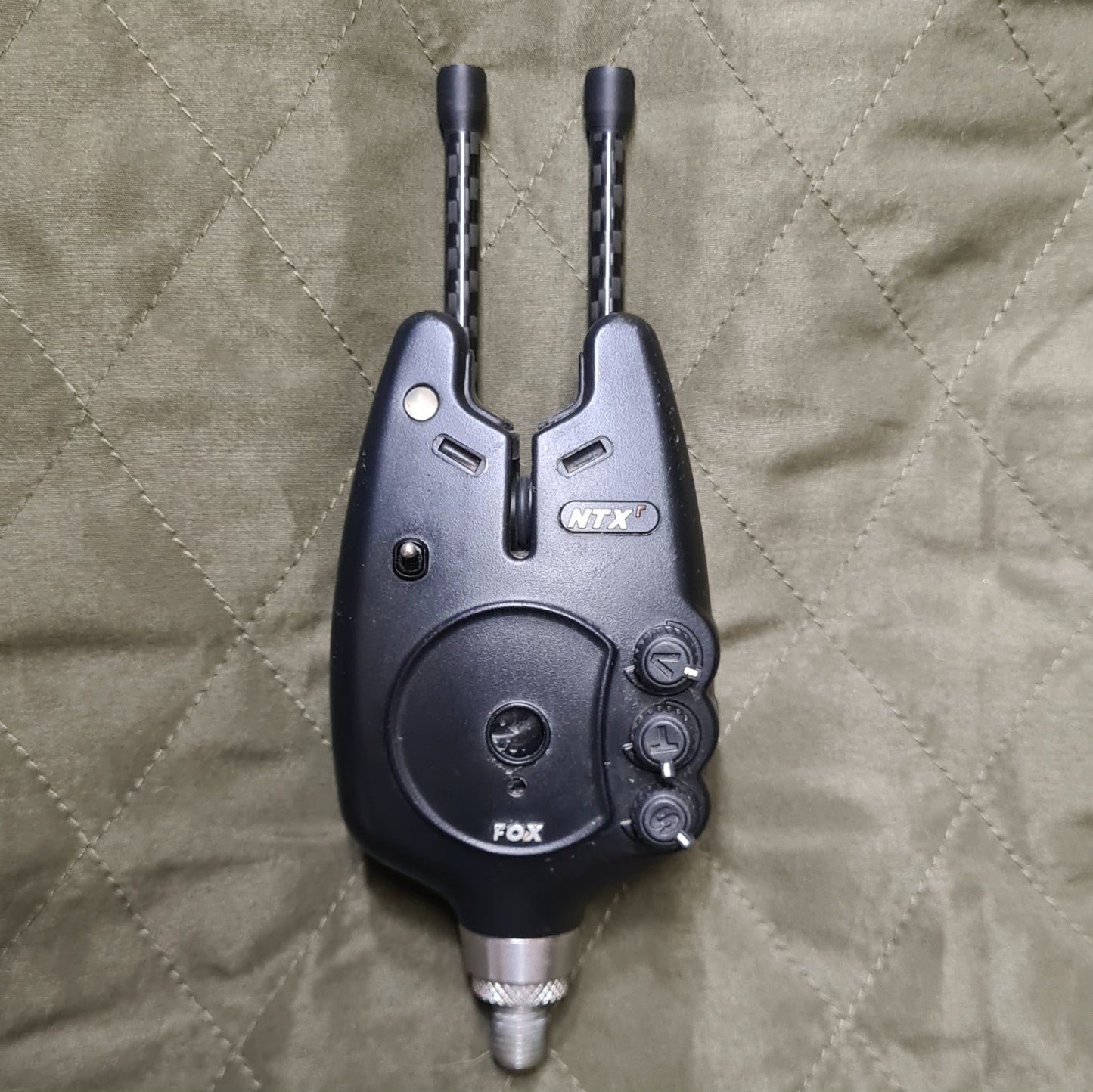 Fox NTXr bite alarm with carbon snag ears
